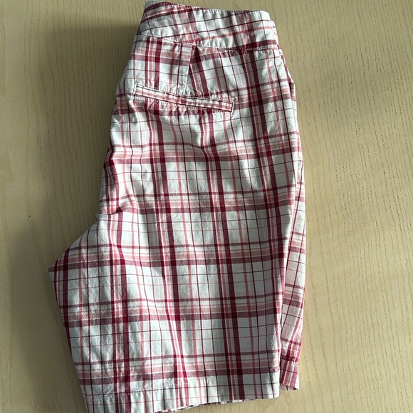 Ladies Dockers - Picture 3 of 8